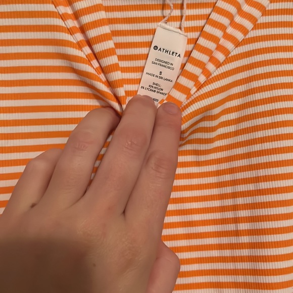 ATHLETA Cropped Tank Size Small - Picture 4 of 5